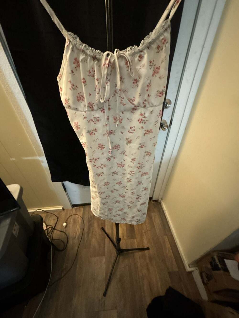 SHEIN White and Pink Floral Print Spaghetti Strap Tie-Front Midi Dress